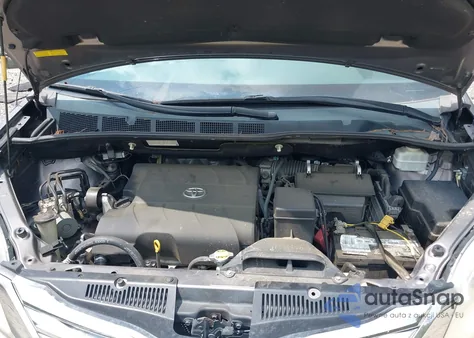 2012 Toyota Sienna Xle V6 8 Passenger из США, поврежденный, VIN 5TDYK3DC3CS218373